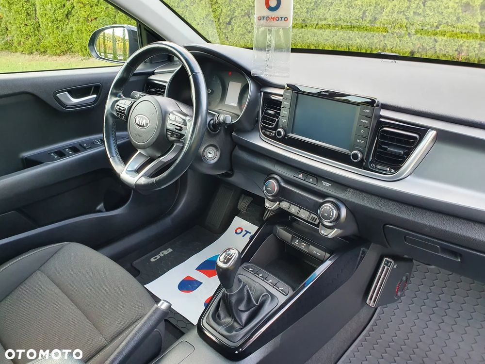 Kia Rio 1.0 T-GDI 100 Dream-Team Edition - 19