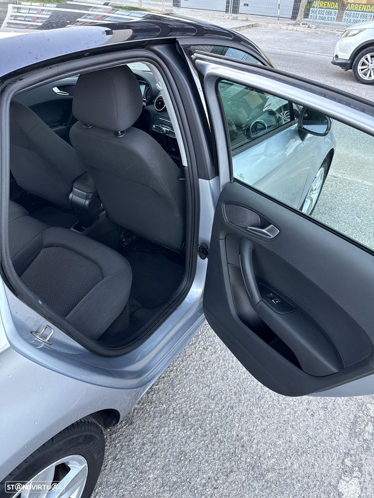 Audi A1 Sportback 1.4 TDI S tronic - 3