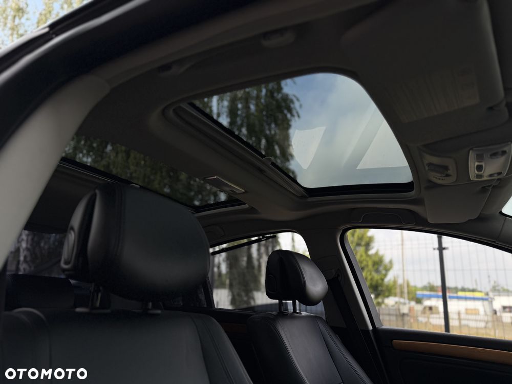 Renault Laguna 2.0T Initiale - 28
