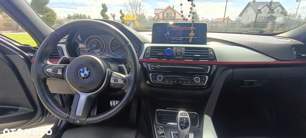BMW Seria 3 328i Sport Line - 10