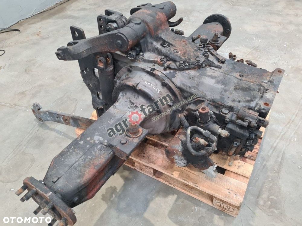 Tylny most Massey Ferguson 5435 851B9 - 1