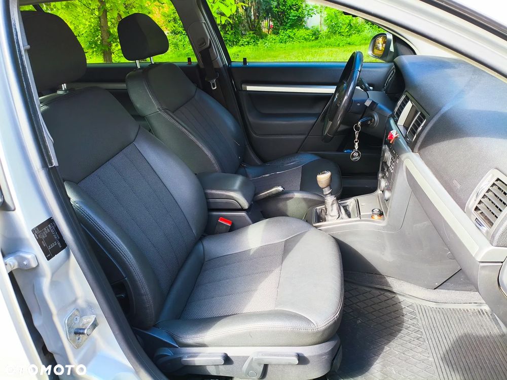 Opel Vectra 1.9 CDTI Cosmo - 12