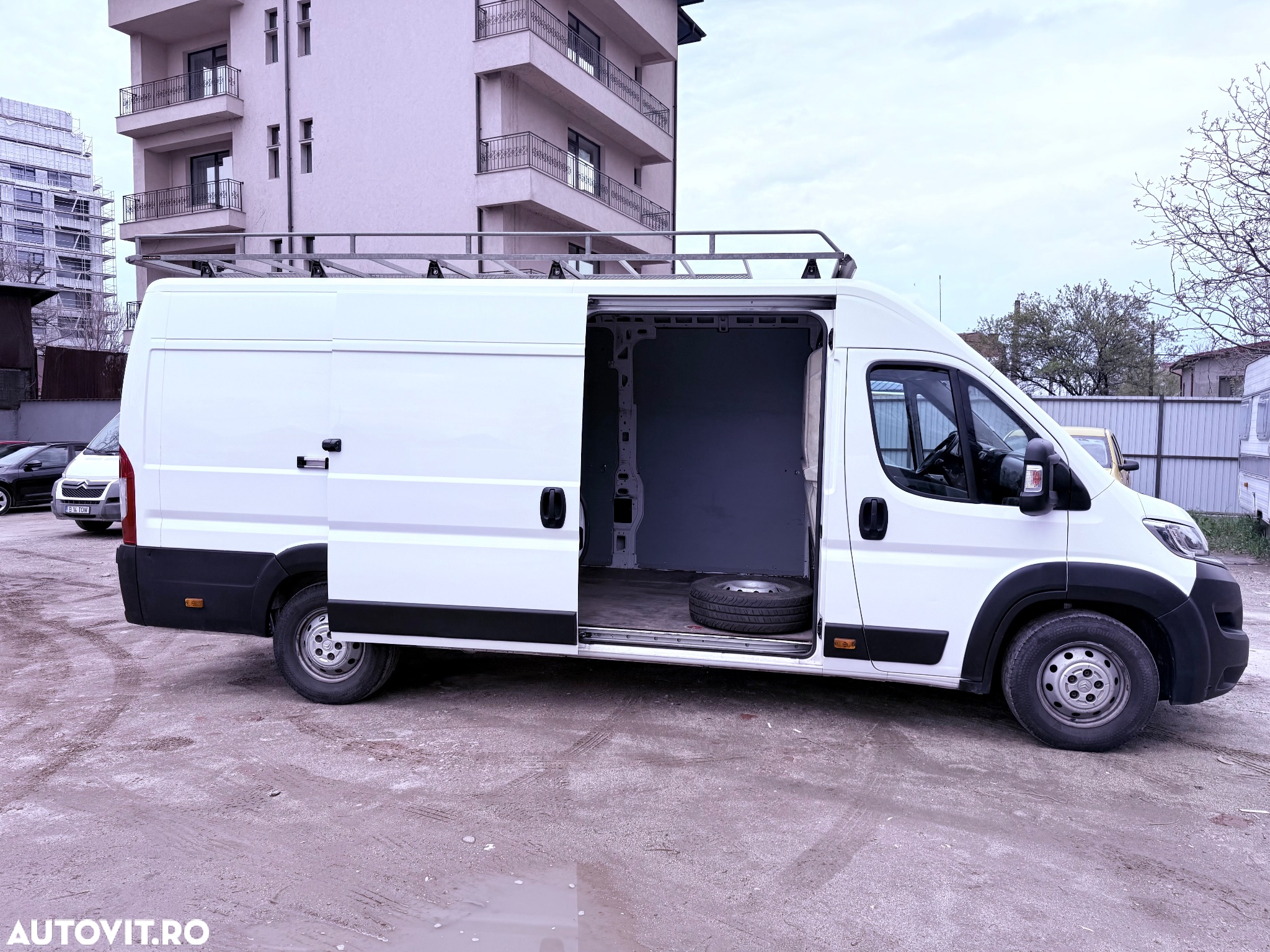 Citroën Jumper 35+ 2.2 BlueHDi 165 S&S L4 Bena CD - 14