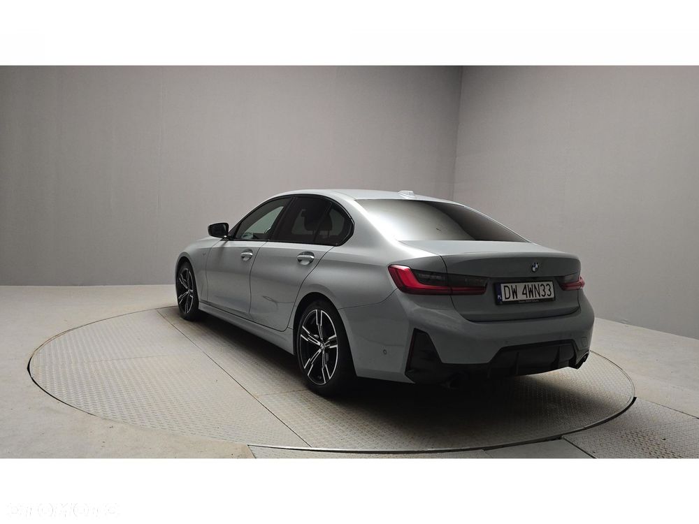 BMW Seria 3 320d xDrive M Sport - 4