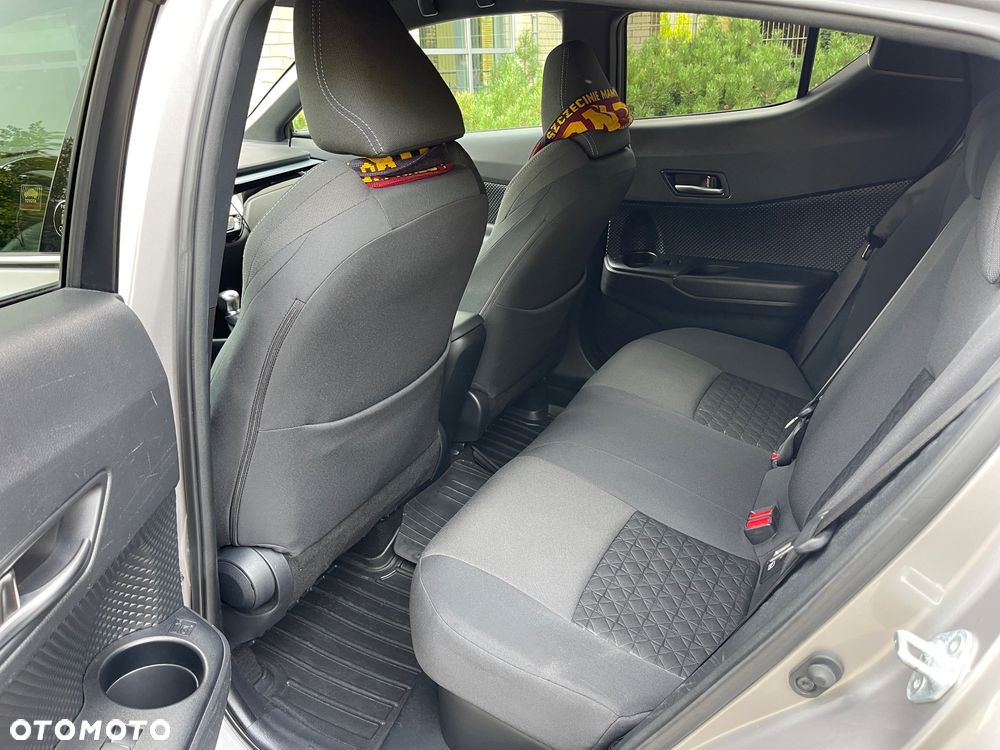 Toyota C-HR 2.0 Hybrid Team Deutschland - 23