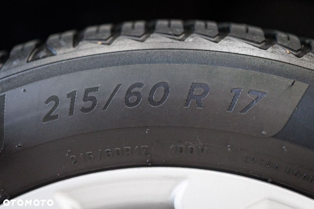 Toyota Corolla Cross - 9