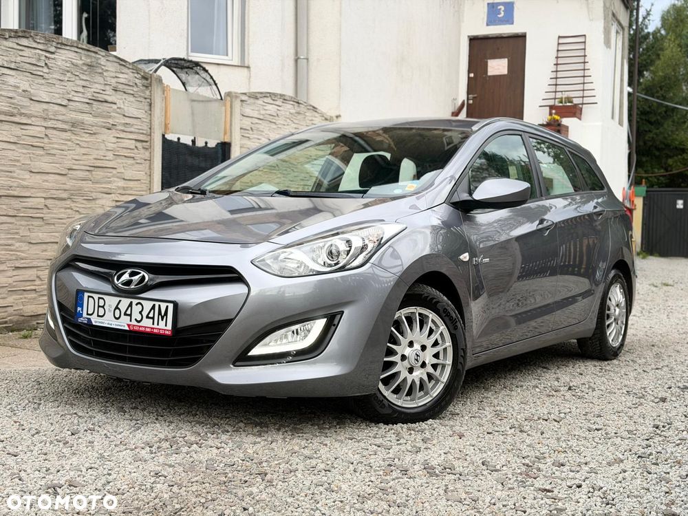 Hyundai i30 blue 1.6 CRDi Style - 5