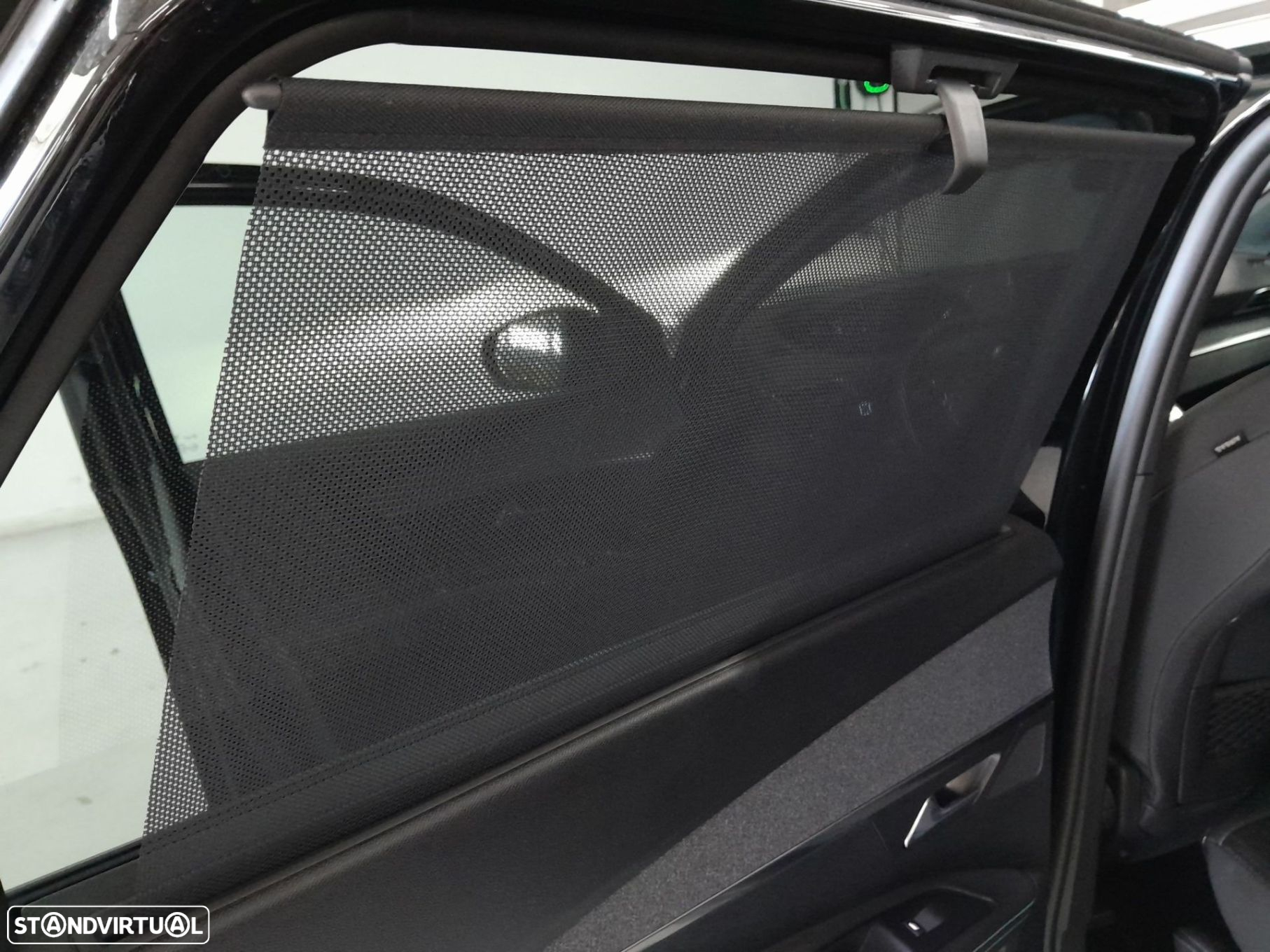 Peugeot 5008 1.5 BlueHDi Allure Pack EAT8 - 26