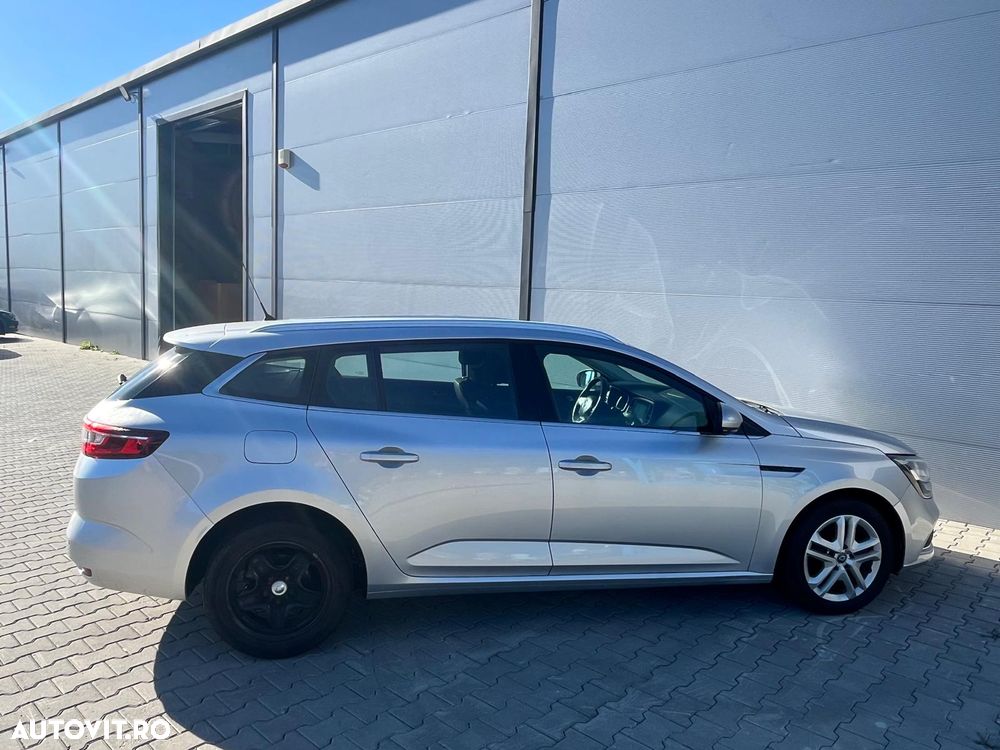 Renault Megane 1.5 dCi Dynamique Aut. - 5