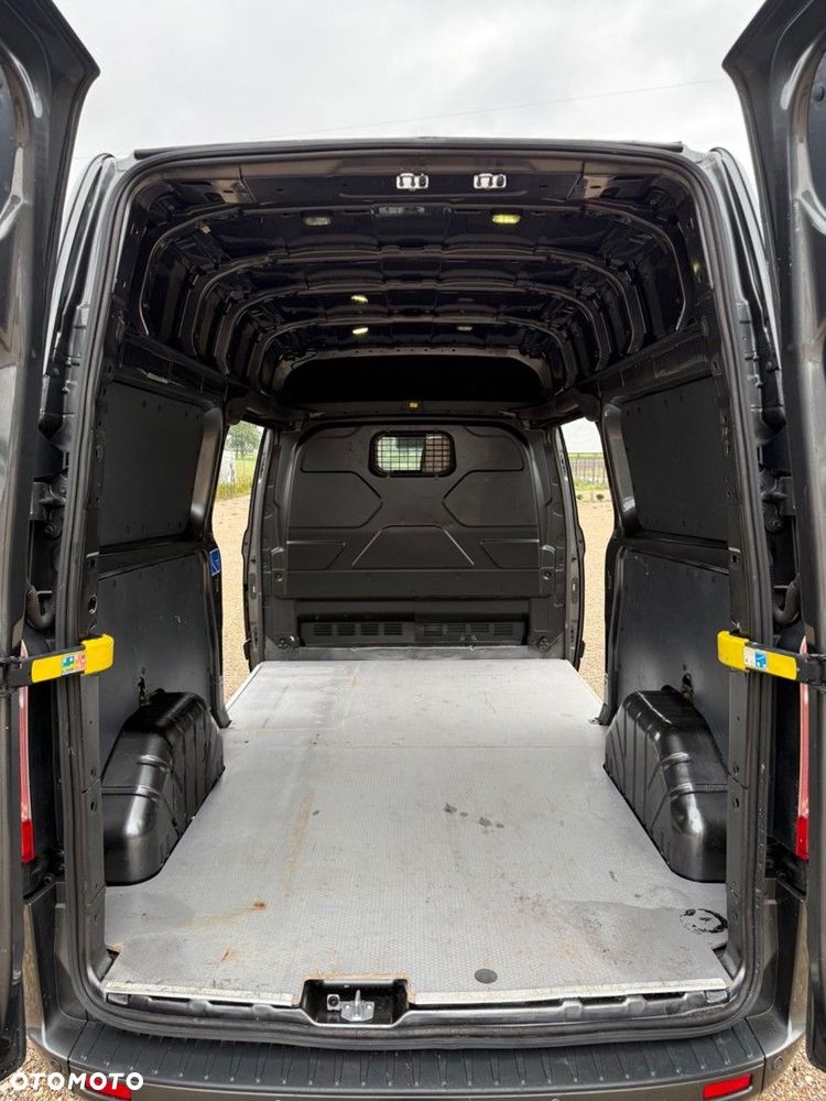 Ford Transit Custom - 28