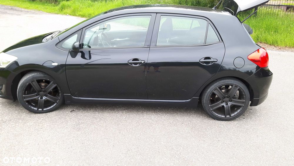 Toyota Auris - 2