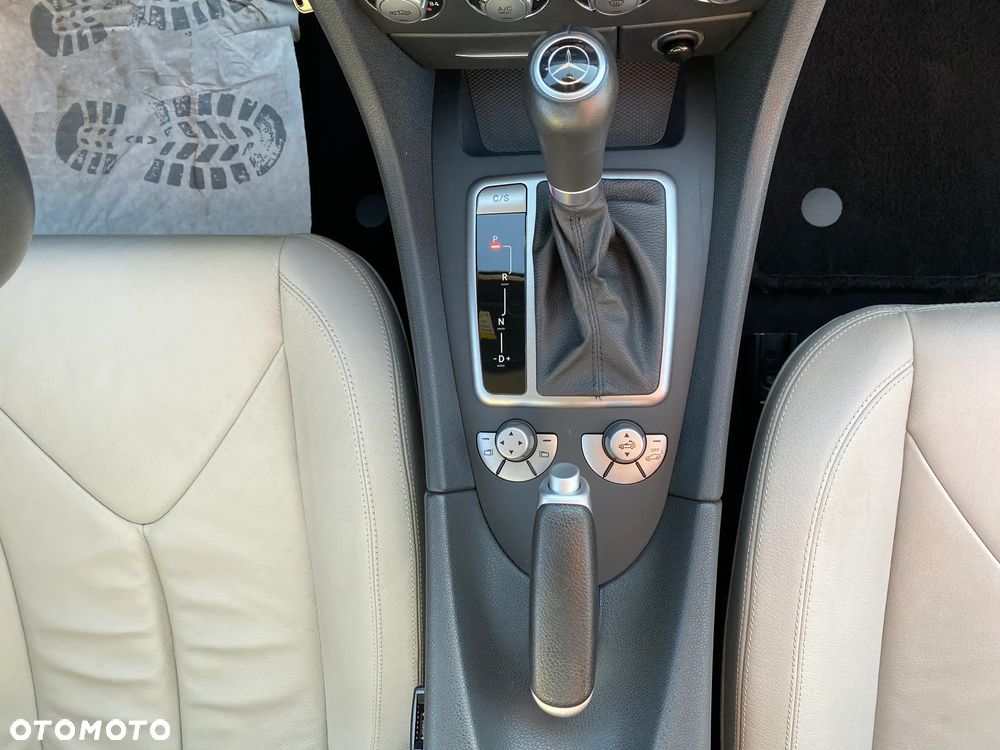 Mercedes-Benz SLK 350 7G-TRONIC - 17