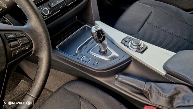 BMW 320 d Advantage Auto - 10