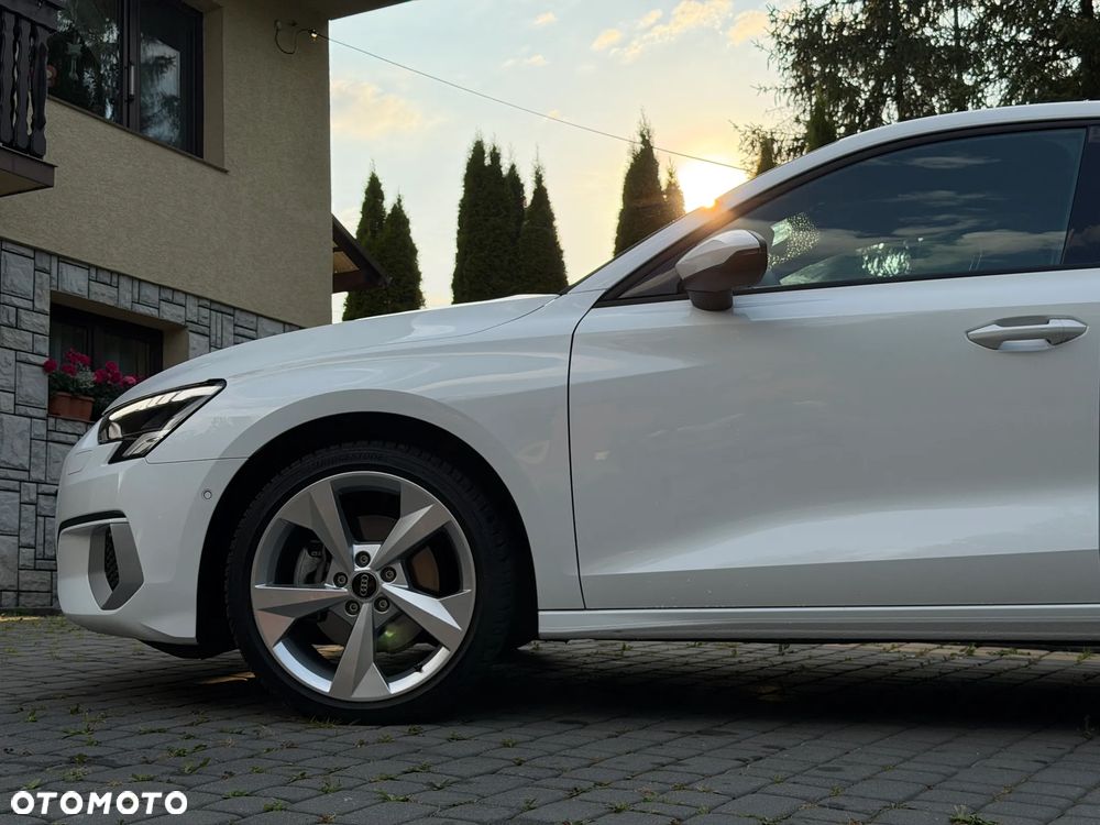 Audi A3 Limousine 40 TFSI quattro S tronic advanced - 5