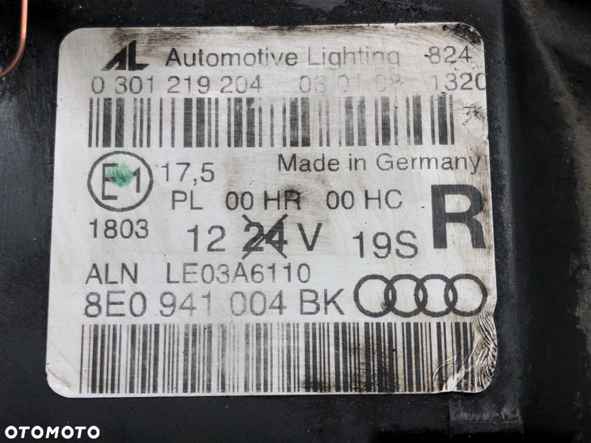 REFLEKTOR PRAWY - 269.00 PLN - AUDI A4 B7 Avant (8ED) 2004 - 2008 2.0 96 kW [130 KM] benzyna 2004 - - 5