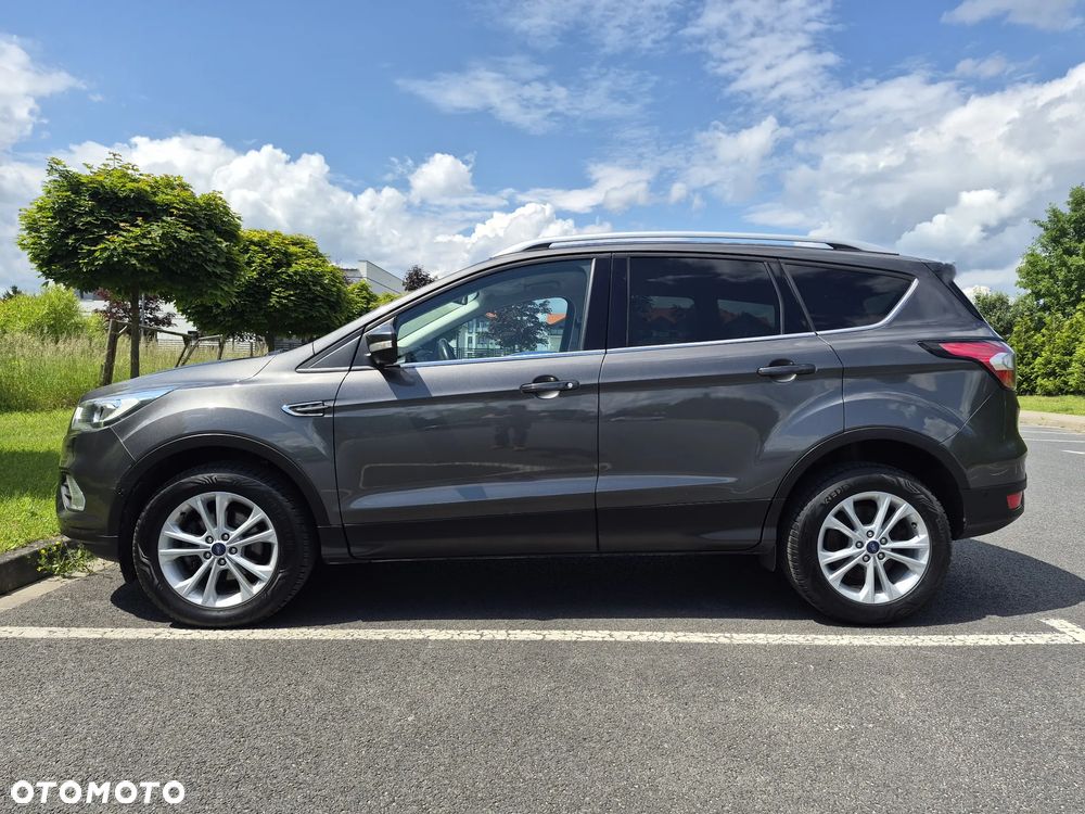 Ford Kuga 1.5 EcoBoost 2x4 Titanium - 2