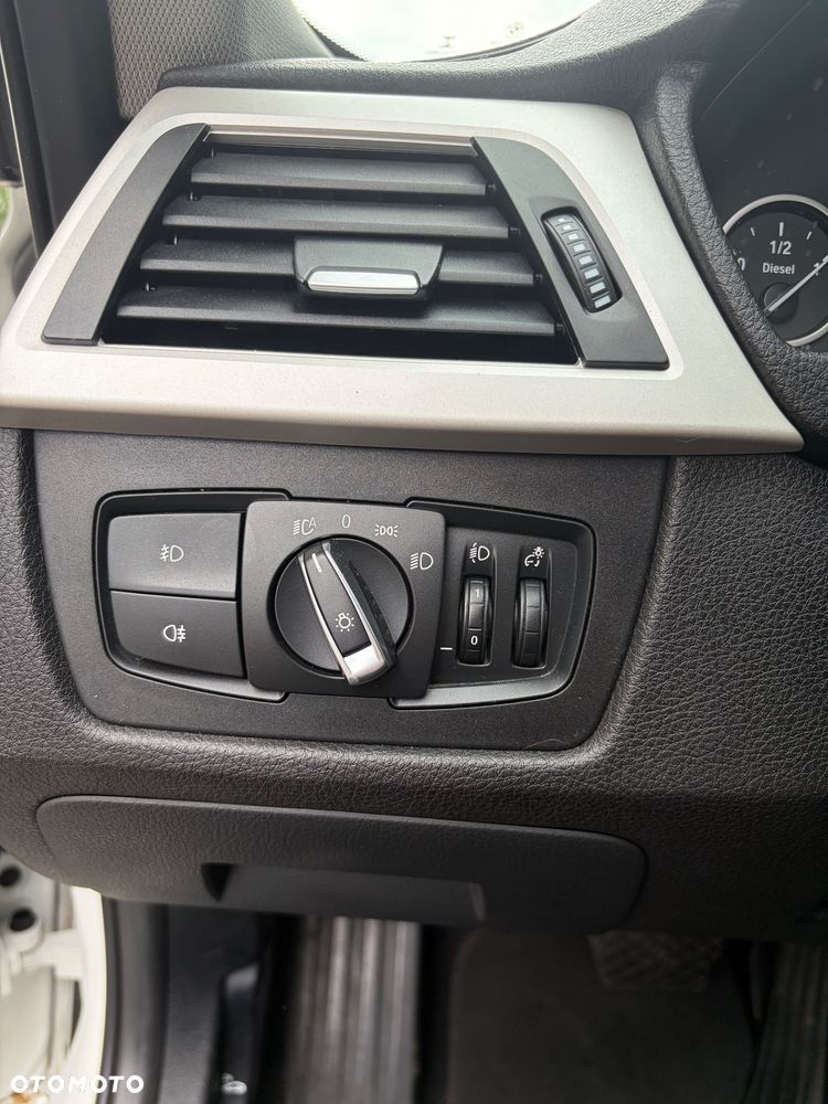 BMW Seria 3 316d - 27