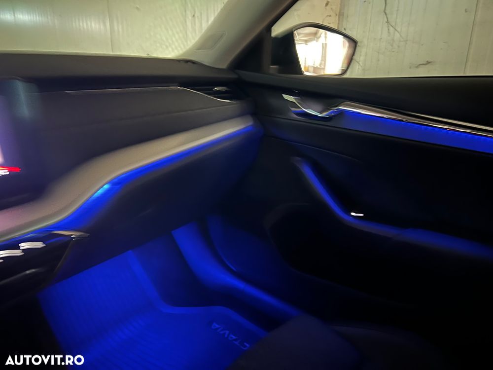 Skoda Octavia 2.0 TDI DSG Sport Edition - 21