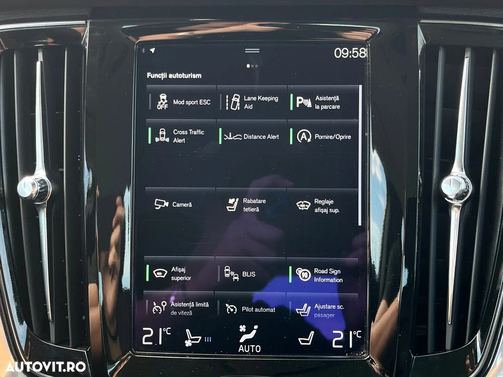 Volvo S90 - 25
