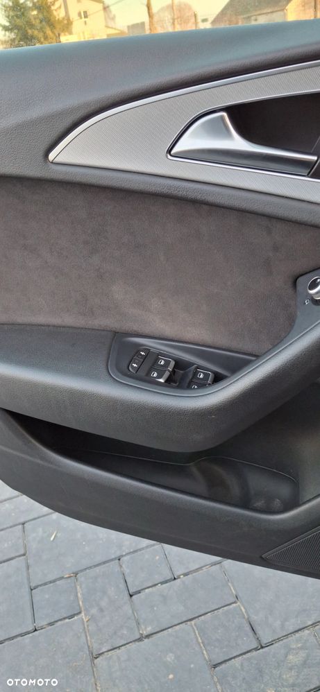 Audi A6 Avant 3.0 TDI quattro S tronic - 12