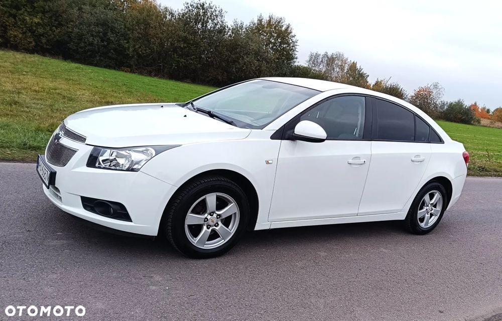 Chevrolet Cruze 2010 photo 2