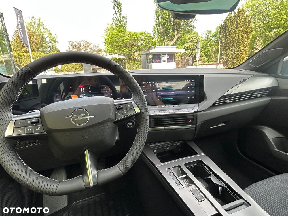 Opel Astra 1.2 T mHEV Ultimate S&S eDTC - 23