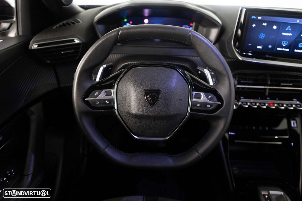 Peugeot 2008 1.2 PureTech Allure Pack EAT8 - 31