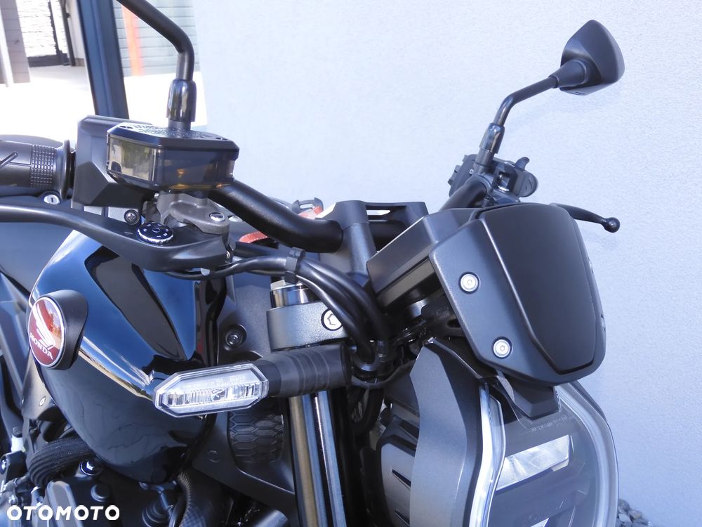 Honda CB - 22