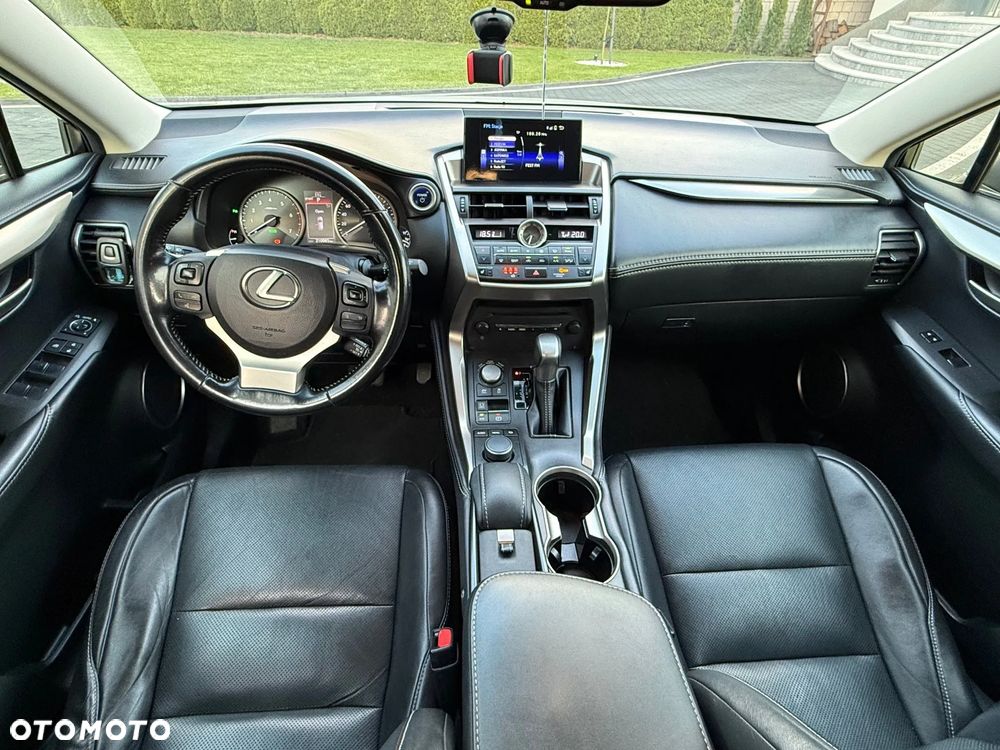 Lexus NX 300h Comfort AWD - 14