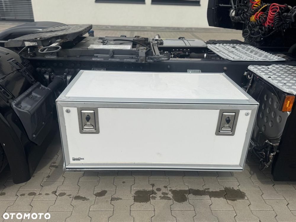 Scania P410/ MEGA LOWDECK/ RUCHOME SIODŁO/ 240Tyskm/ ZAWIESZENIE FULL PODUSZKA/ FULL LEDY/ KLIMA POSTOJOWA - 13