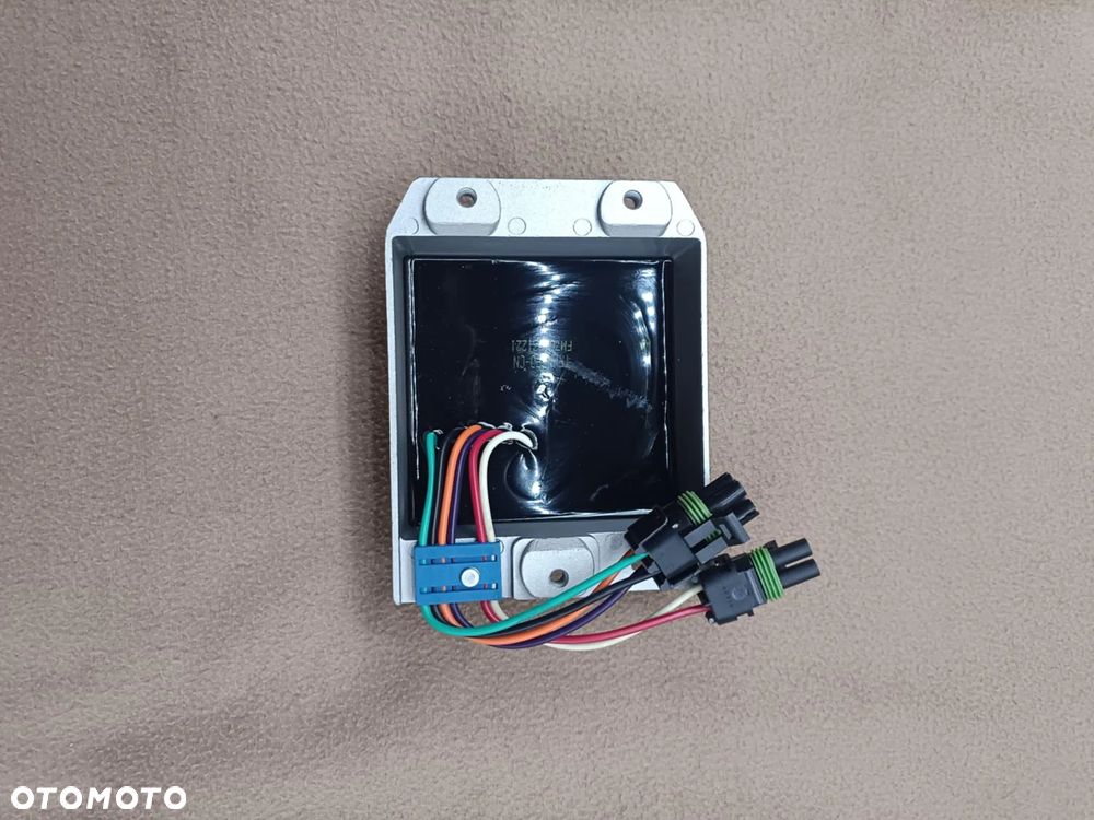 MODUL ZAPLONOWY ICM ZAPŁONU JEEP J10 J20 WRANGLER CHEROKEE COMANCHE Grand Wagoneer Grand CHEROKEE AMC EAGLE 2.5 4.2 5.9 V8 L4 L6 88-93 BENZYNA 19017043 4883922AA 53005079 ignition control module - 4