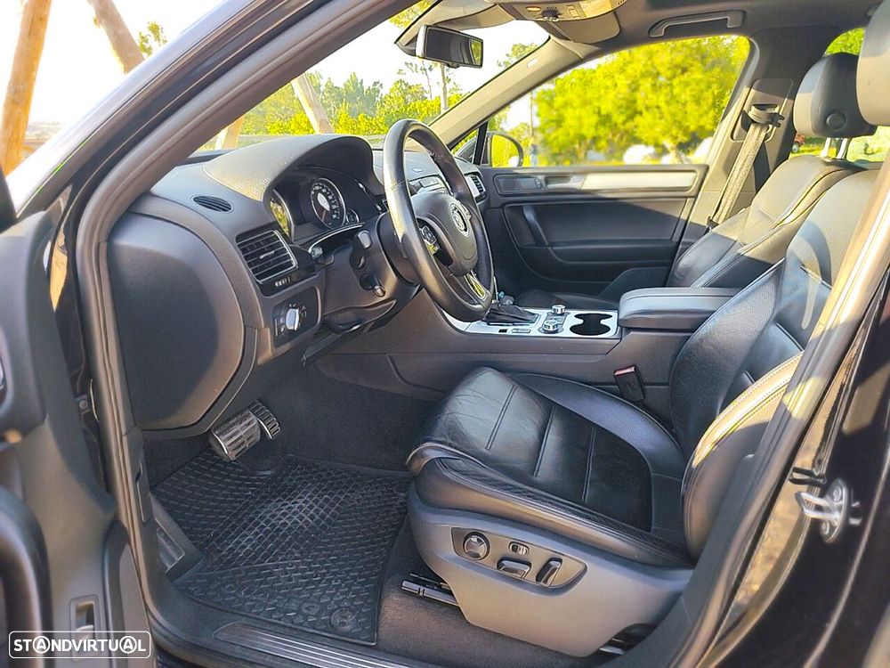 Volkswagen Touareg 3.0 TDI V6 Top Tiptronic — fotografia 18