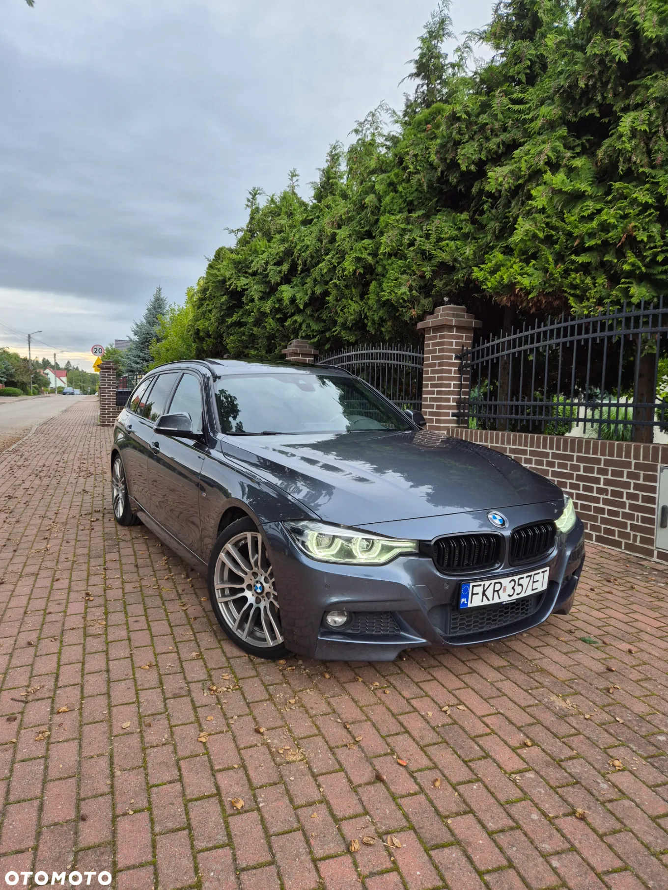 BMW Seria 3 320d Touring Edition M Sport Shadow - 20