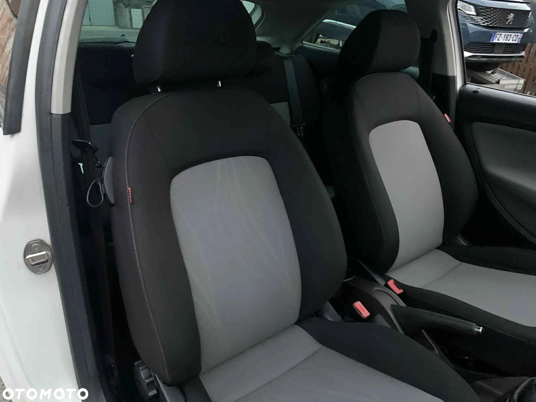Seat Ibiza SC 1.6 TDI Style - 12