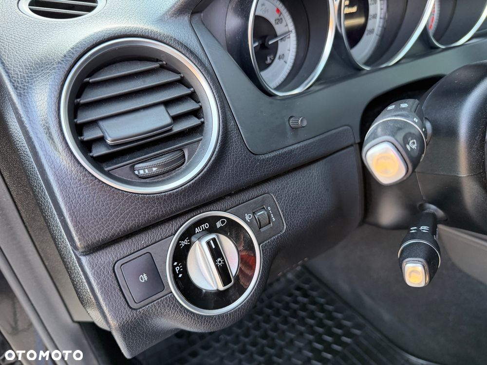 Mercedes-Benz Klasa C 180 Coupe BlueEFFICIENCY - 26