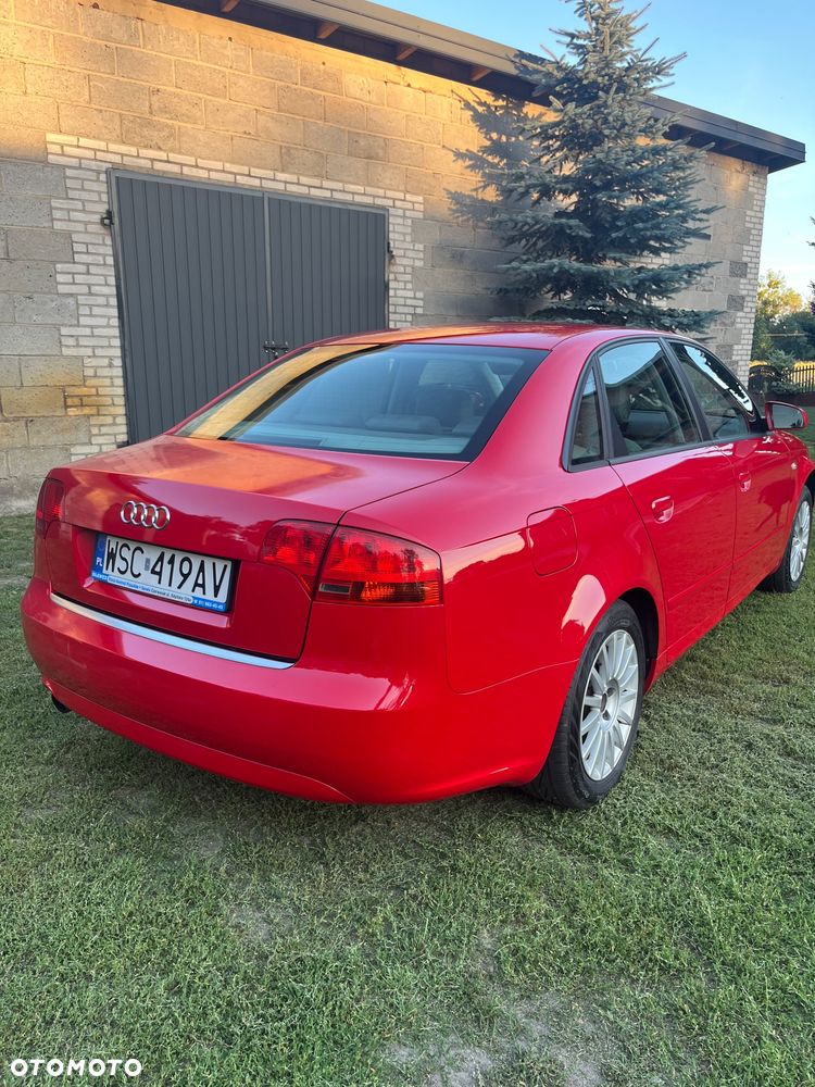 Audi A4 Avant - 4