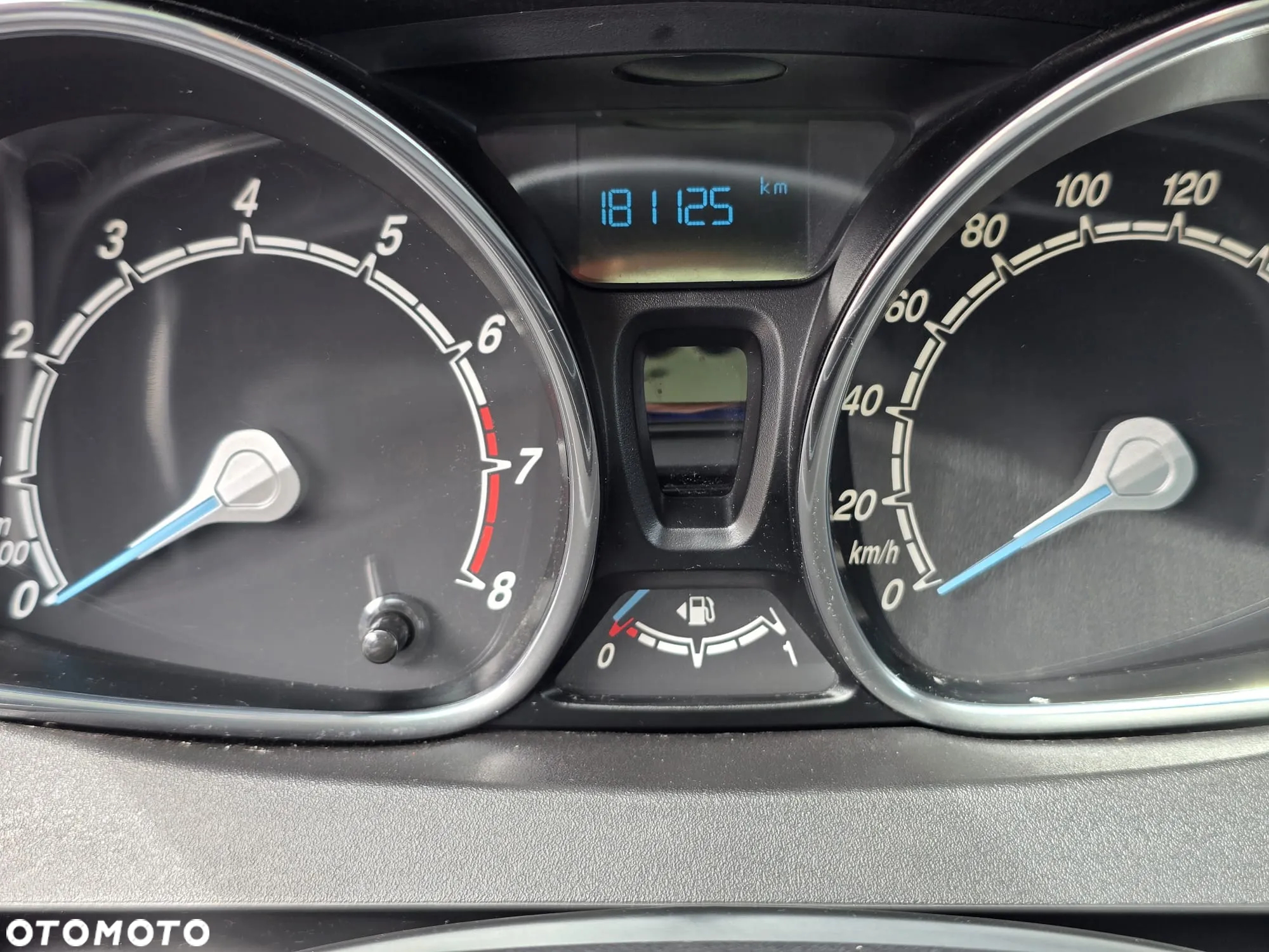 Ford Fiesta 1.0 EcoBoost Titanium - 12