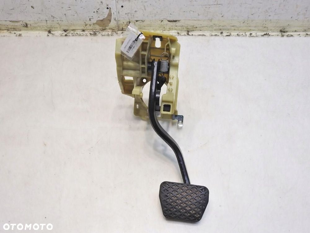 PEDAŁ HAMULCA AUTOMAT BMW E61 2.5i 6769221 - 7