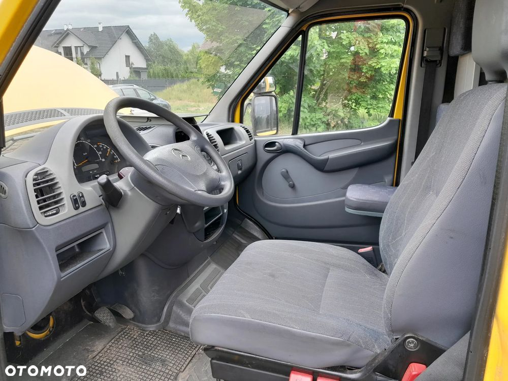 Mercedes-Benz Sprinter - 6