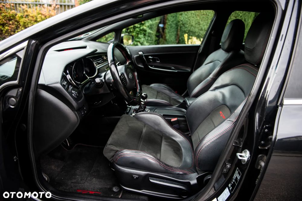 Kia Ceed 1.6 T-GDI GT-Challenge - 18