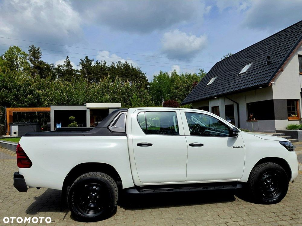 Toyota Hilux - 5