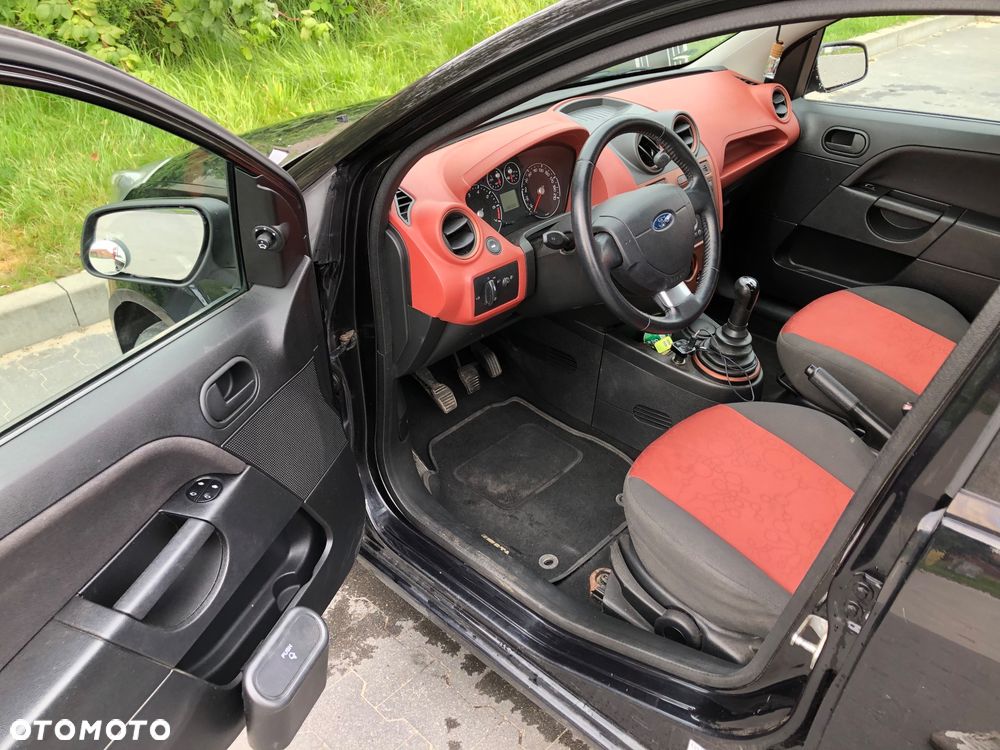 Ford Fiesta 1.3 - 4