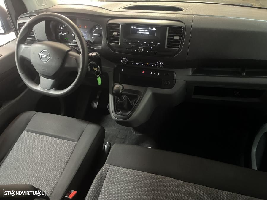 Opel Vivaro 1.5 CDTi L1H1 Essentia - 28