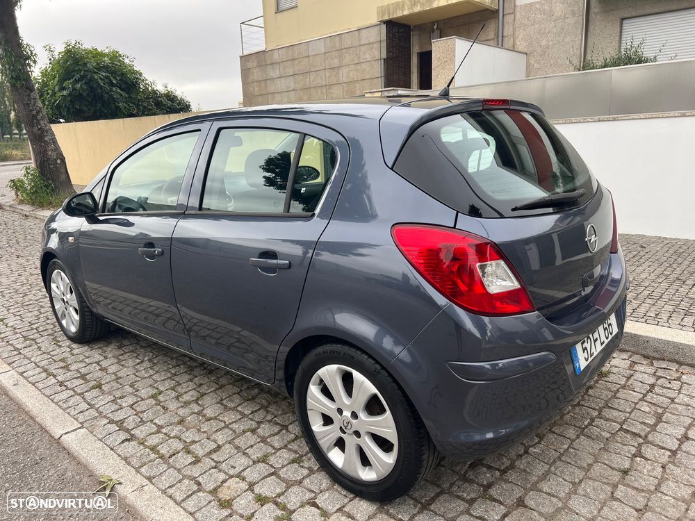 Opel Corsa 1.3 CDTi Enjoy EcoFLEX - 2