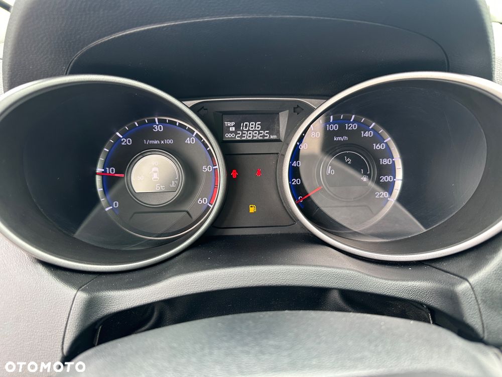 Hyundai ix35 1.7 CRDi Comfort 2WD - 17