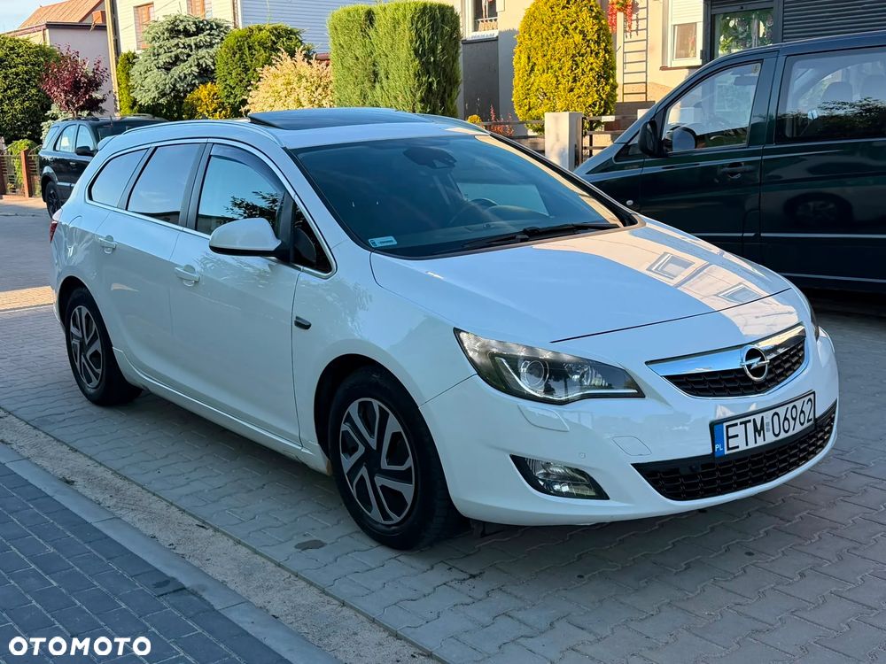 Opel Astra 1.7 CDTI Cosmo S&S - 2