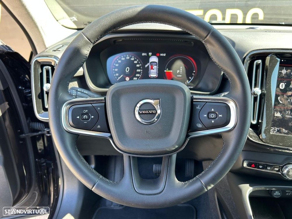 Volvo XC 40 1.5 T4 PHEV Plus Dark - 13