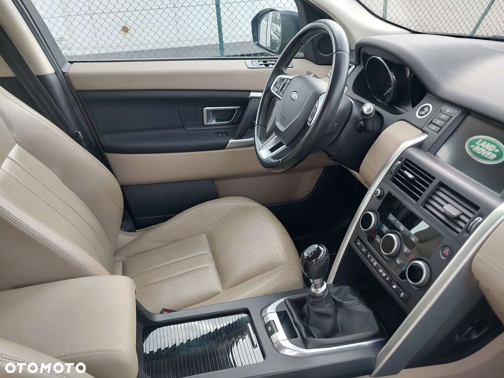Land Rover Discovery Sport TD4 HSE - 15