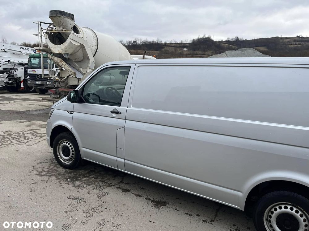 Volkswagen T6 Transporter Long - 13