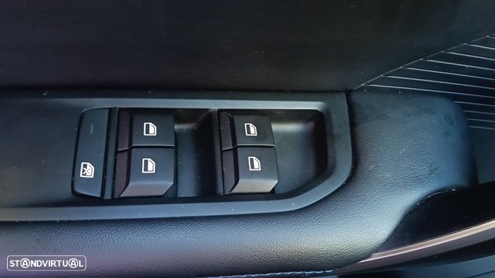 MG MG4 4 Standard - 43